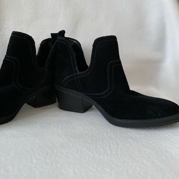 Sonoma Good for Life Size 6M Black Suede Bootie - Picture 14 of 16